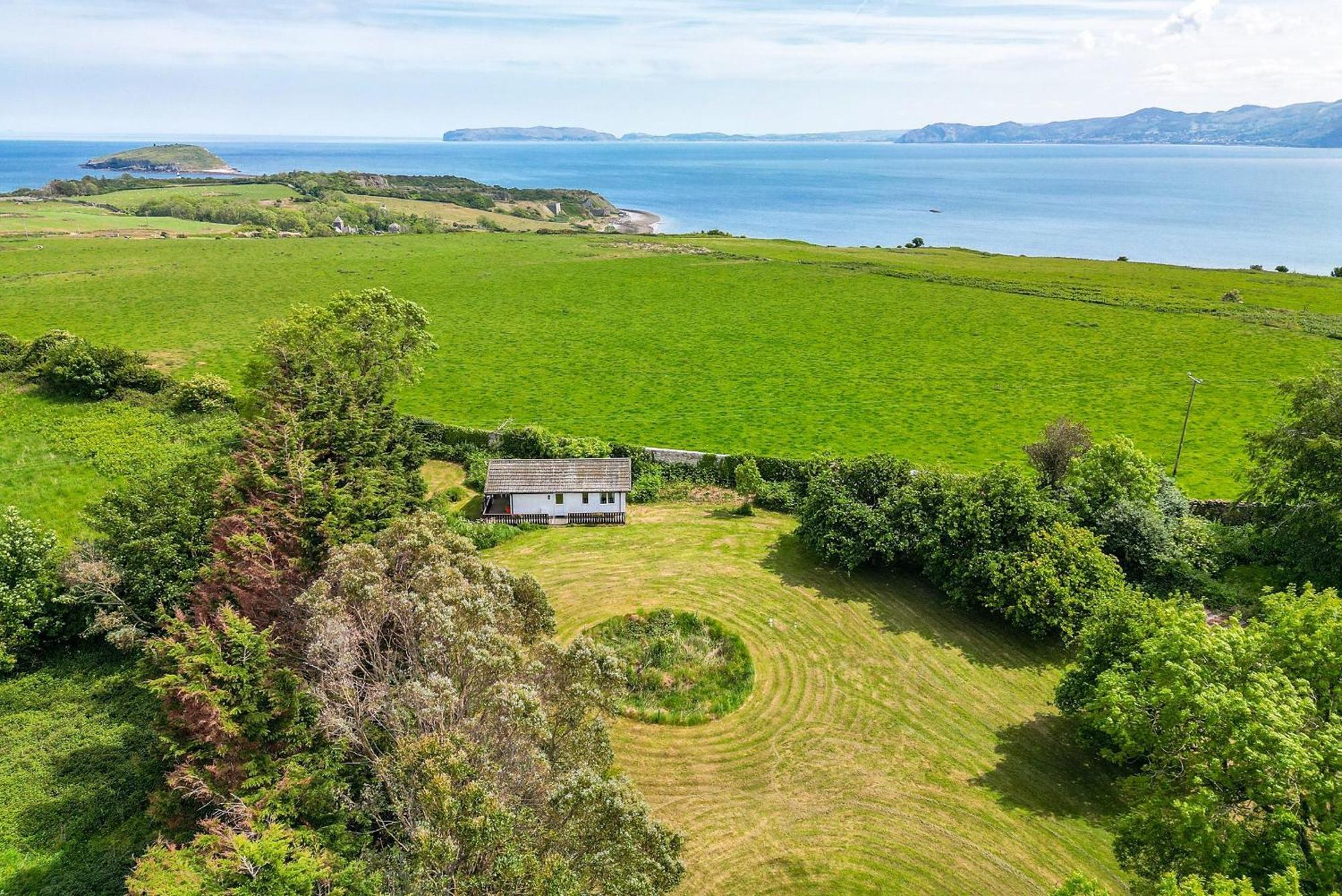 Dinmor Villa Penmon Exterior photo